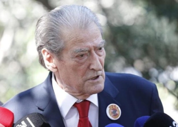 Pse u tërbuan Berisha dhe ‘aksionerët’ e revolucionit me BE e SHBA?!