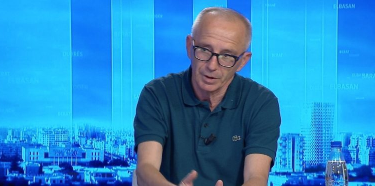 Bojkoti lë auditorët bosh, pezullimi i mësimit në fakultete, Mark Marku mbështet studentët dhe dënon dhunën!