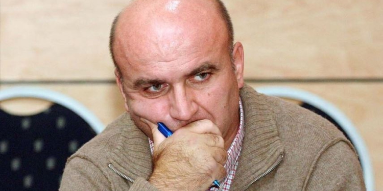 Në kërkim të negociatorit të paqes