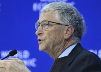 Bill Gates paralajmëron për 20 vjet trazira nga inteligjenca artificiale: Do të ketë fitues dhe humbës, shoqëria s’është gati