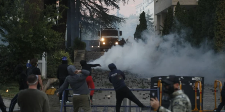 Bilanci i protestës, 36 të lënduar në Spitalin e Traumës, 14 vijojnë trajtimin në spital