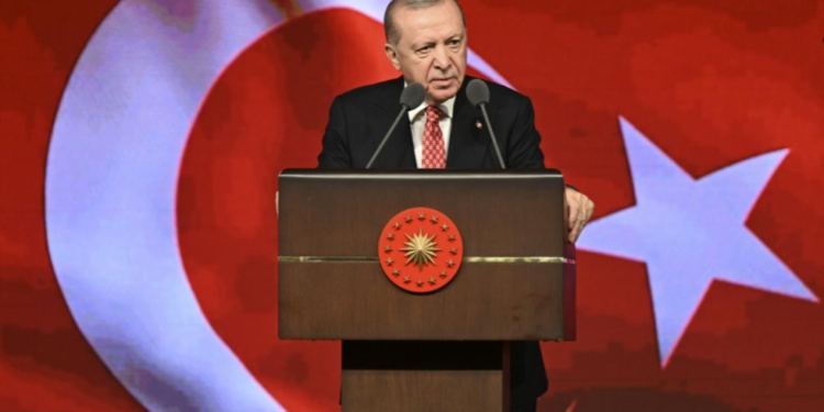 Erdogan shpall synimin në 103-vjetorin e Republikës: Me solidaritet dhe vëllazëri, drejt “Shekullit turk”