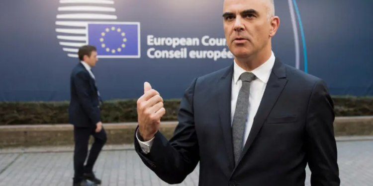 Protestat në Evropë dhe Shqipëri, Sekretari i Përgjithshëm i KE-së: Zemërimi i qytetarëve nuk duhet të bëhet mjet politik
