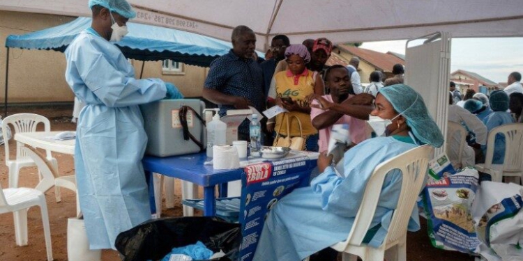 Epidemia e Ebolës në Kongo kalon 10,000 raste, vijojnë trajtimet e të infektuarve
