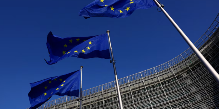 Europa përgatitet për skenarin pa SHBA-të: Mbështetje për Ukrainën deri në vitin 2028