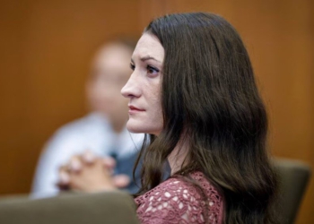 Prokuroria kërkon rigjykimin e Lindsey Clancy, e akuzuar për vrasjen e tre fëmijëve të saj