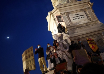 Protesta për strehimin në Portugali, 55 të arrestuar dhe dy të plagosur gjatë ndërhyrjes së policisë