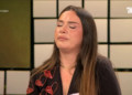VIDEO / “Babai nuk më flet”, konkurrentja në “Për’puthen” zbulon që ka një djalë 14-vjeçar