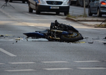 Aksident dramatik në Lezhë, i mituri humb kontrollin e motorit dhe plagoset, dërgohet drejt Traumës!