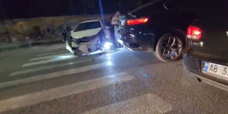 Aksident në qendër të Elbasanit, përplasen dy automjete, raportimet e para nga vendngjarja!