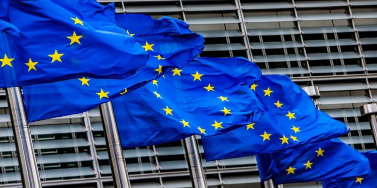 BE paralajmëron: Europa duhet të përgatitet për një botë 3 gradë celsius më të ngrohtë