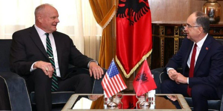 Protestat, ambasadorët e SHBA, BE dhe Gjermanisë takohen me presidentin Bajram Begaj! Në takim edhe dy krerë të shtetit