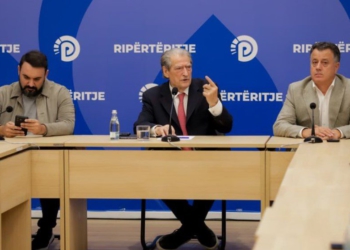 Berisha: Kjo është revolta më e fuqishme studentore, mbi 50 qytetarë dhe studentë të plagosur!
