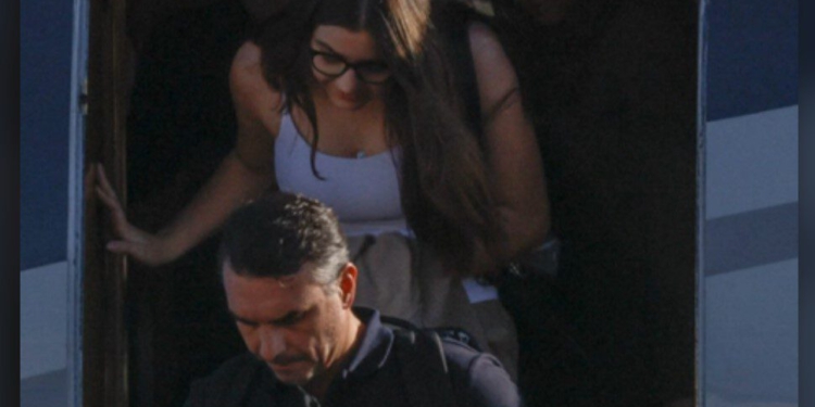 Ish-kandidati Flávio Bolsonaro largohet nga Brazili përmes Argjentinës drejt Miamit në SHBA! Gjykata Supreme vijon hetimet