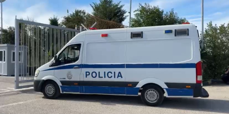Ergys Agasi mbërrin në burgun e Fierit: Zbardhen detajet e para nga transferimi