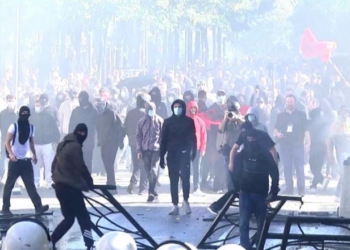 “Brez TikTok-u që nuk lidhin dot 7 fjalë bashkë” / Rama sulmon protestuesit e dhunshëm: Qenie të verbra e pa shkollë!