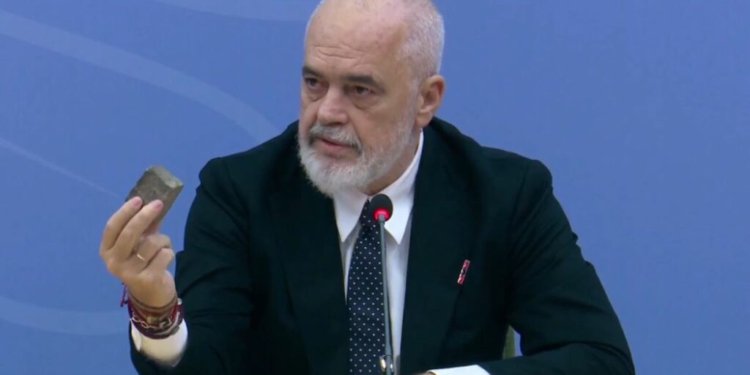 Rama u drejtohet prindërve të protestuesve: Fatura e dëmeve do ju përndjekë deri në fund