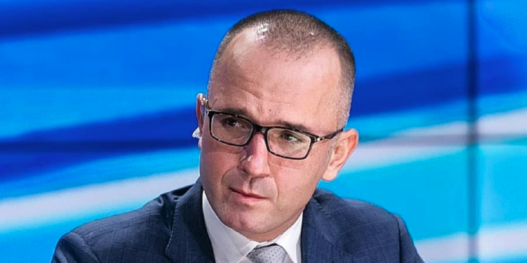 Nga protesta e drejtë te dhuna e padrejtë