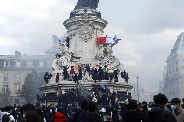 Nga dënimi me gjobë te burgosja, Italia ashpërson ligjin pas trazirave! Franca zgjeron hartën e ‘shtetrrethimit’…