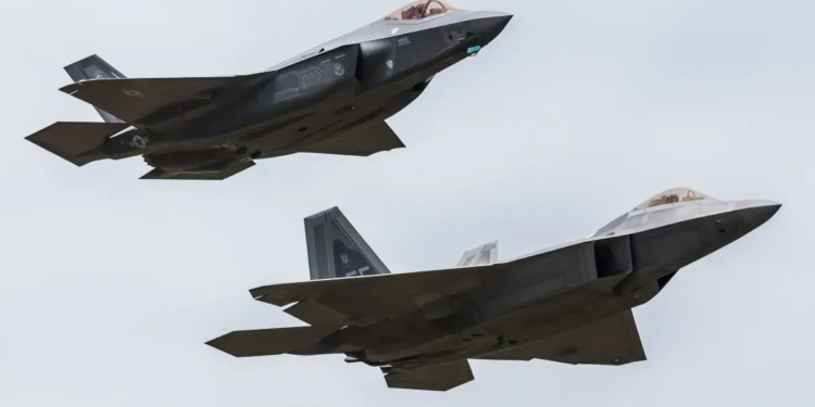 Pentagoni dhe Lockheed Martin synojnë prodhimin e 850 avionëve F-35, në 10 vitet e ardhshme