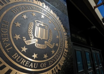 Disa letra me ‘substancë të panjohur’ u dërgohen zyrtarëve amerikanë, FBI nis hetimet