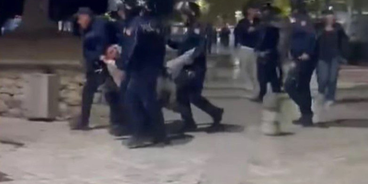Protestuesi 19-vjeçar theu këmbën, Policia e Shtetit: Pezullohen 4 efektivët dhe shefi i Rendit të Komisariatit Nr. 1, AMP po heton dinamikën!