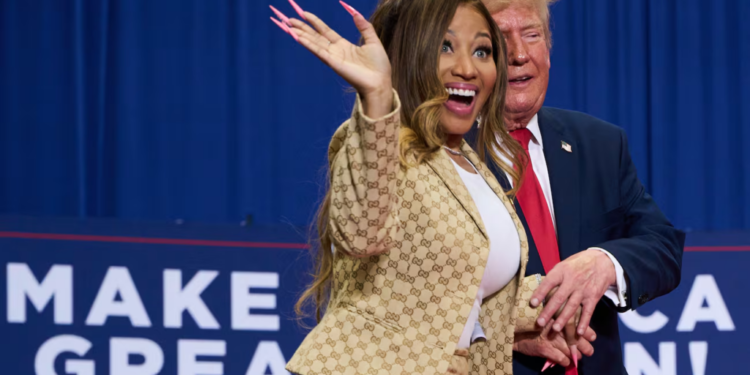 “Është e vështirë të mos i vëresh”, Trump bën komentin e papritur për format e Nicki Minaj