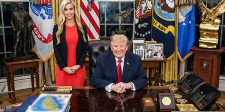 U shkarkua nga posti i sekretares së shtypit të Shtëpisë së Bardhë pas vetëm 5 ditësh, Zakaria lavdëron Trump: Nder të punoja me të