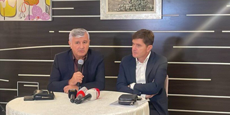 Kreu i Dhomës, Maks Haxhia e konfirmon: Mbyllet bojkoti i avokatëve, jemi përballë një vendimi Gjykate!