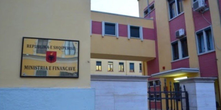 EMRAT/ Urdhri i Ramës, japin dorëheqjen edhe tre drejtorë në varësi të Ministrisë së Financave dhe Ekonomisë!