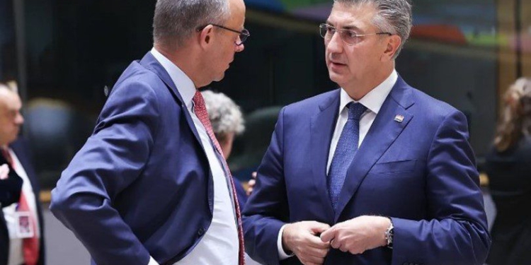 Integrimi në BE, Mali i Zi kërkon të zgjidhë mosmarrëveshjet me Kroacinë përpara anëtarësimit!
