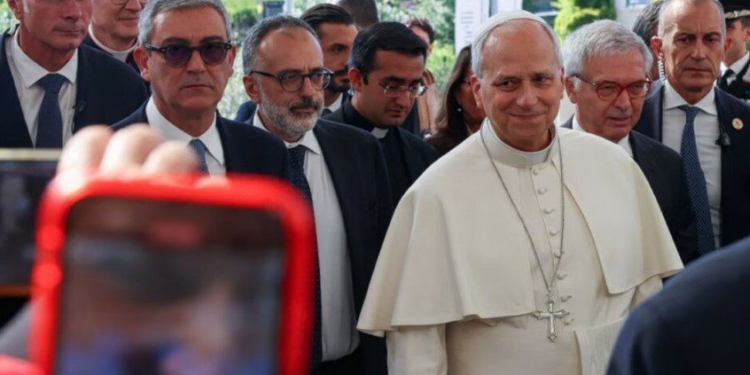 Papa Leoni XIV dhe kanceri i mushkërive te joduhanpirësit, çfarë duhet të dimë