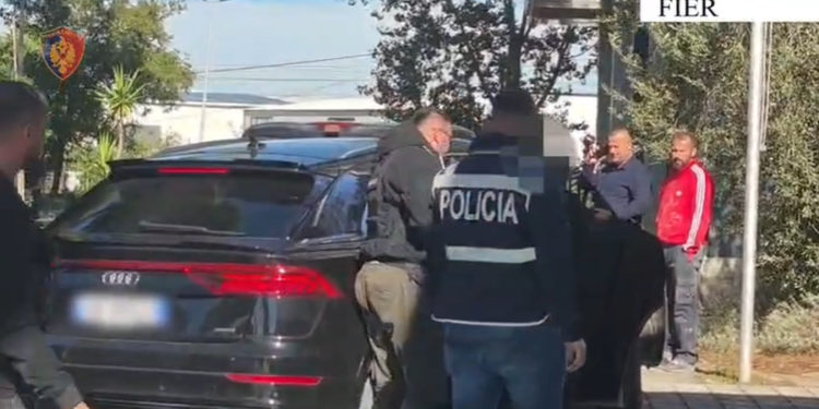 Shiste kokainë pranë shkollave të mesme, arrestohet në flagrancë 31-vjeçari