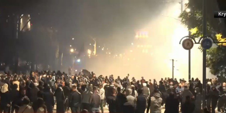 Bilanci i protestës, 26 të lënduar Trauma! Ministria e Shëndetësisë: Janë efektivë policie, protestues dhe kalimtarë!