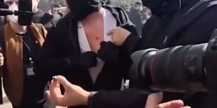 Dita e pestë, protestuesit pretendojnë për goditje me plumba gome, Policia: Janë shpërqendrues!