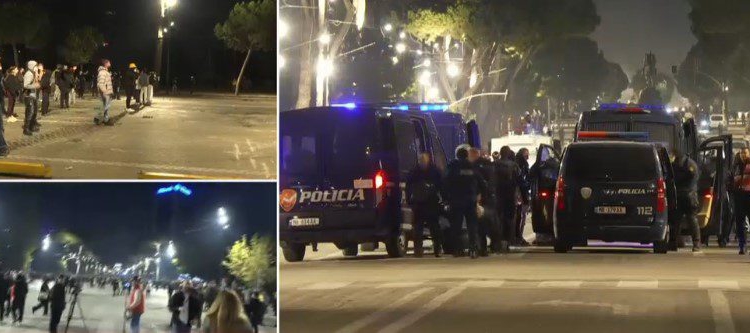 Qetësohet sërish situata, një pjesë e protestuesve rikthehen para Kryeministrisë!
