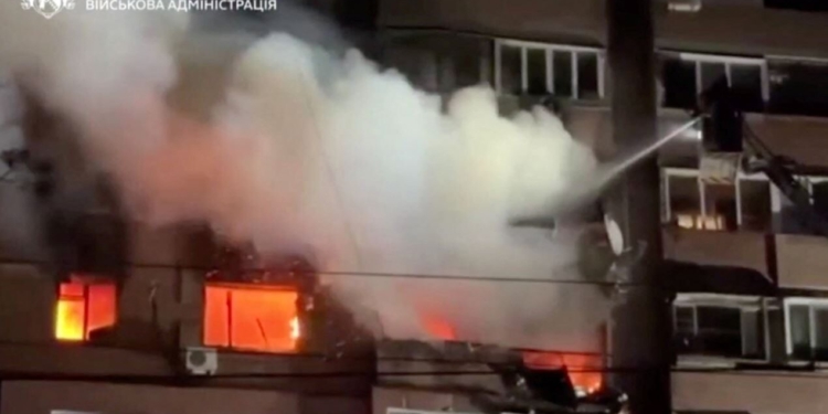 Armëpushimi në Olesk në fuqi, Rusia dhe Ukraina vazhdojnë sulmet në fronte të tjera