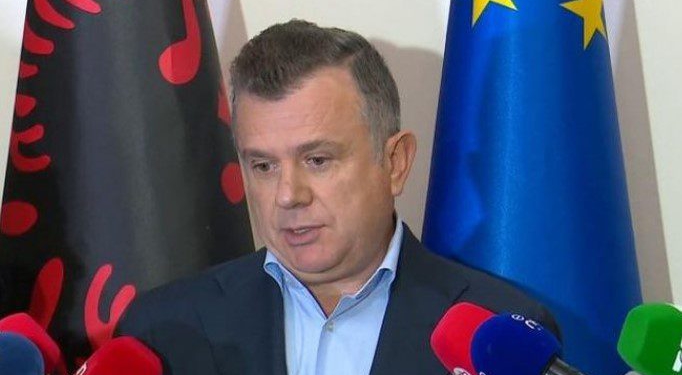 “PS mbështet teknologjinë”- Balla: Do ishte perfekte që votimi dhe numërimi elektronik të aplikoheshin në zgjedhjet e ardhshme në Bashkinë e Tiranës