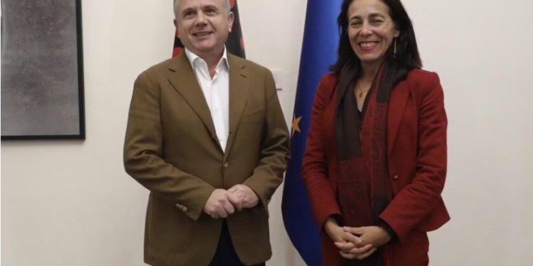 “Anëtarësimi në BE, objekt strategjik kombëtar”- Balla zbardh detajet e takimit me ambasadoren e Bashkimit Evropian: Shqipëria të ruajë ritmin e negociatave!