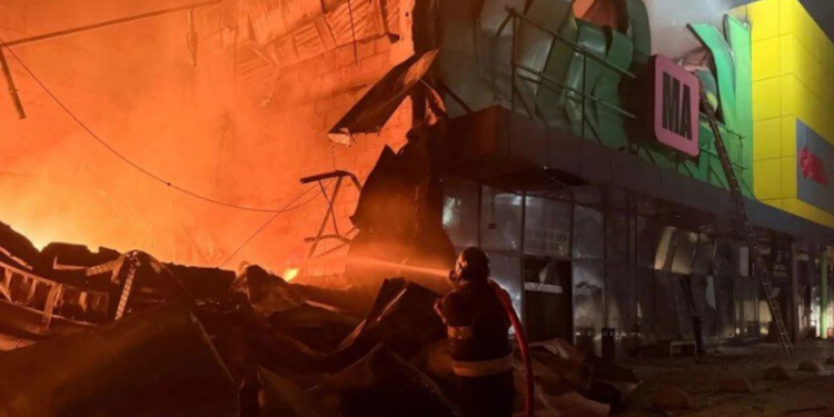 Rusia sulmon Kievin godet me dronë, të paktën një i vrarë dhe 10 të plagosur! Zelensky akuzon: Po shënjestrojnë zona me popullsi civile