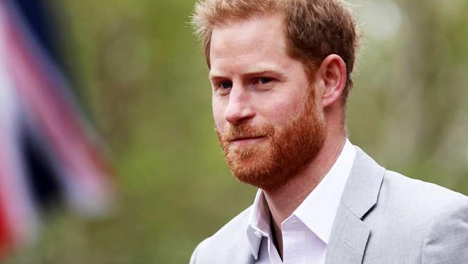 Princi Harry pas rikthimit në Britani: Shpresoj të pajtohem me familjen
