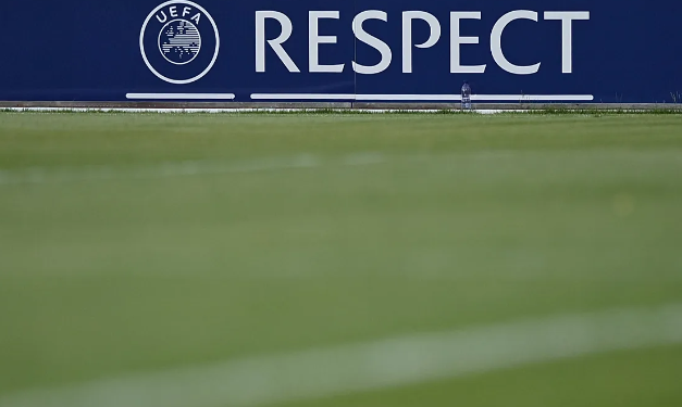 Udhëheqësit e Kroacisë kritikojnë thirrjet pro-naziste përpara ndeshjes Hajduk Split-Ajax
