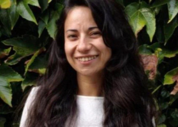 U arrestua në Rinas dy muaj më parë, Gjykata e Tiranës vendos ekstradimin e aktivistes Julide Yazici drejt Turqisë! Mësuesja njihet si anti-Erdogan